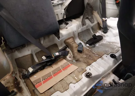 1992 Honda Prelude S z USA, uszkodzony, nr VIN JHMBA8248NC002278